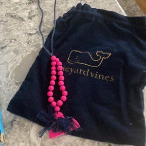 Vineyard Vines Accent necklace